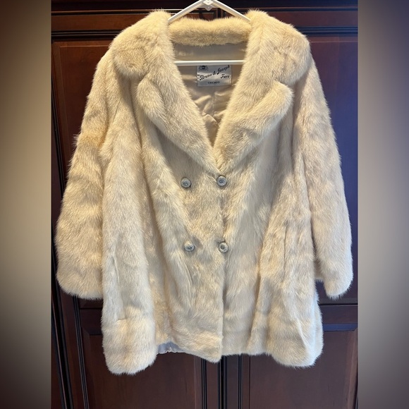 BRUNO & JOSEPH FURS RARE Gorgeous Vintage Ivory FUR COAT Chicago - Picture 12 of 13